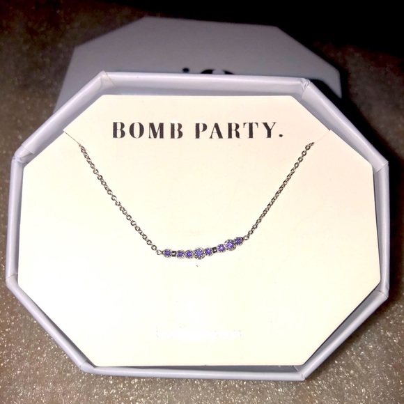 Necklace - Picture 1 of 3